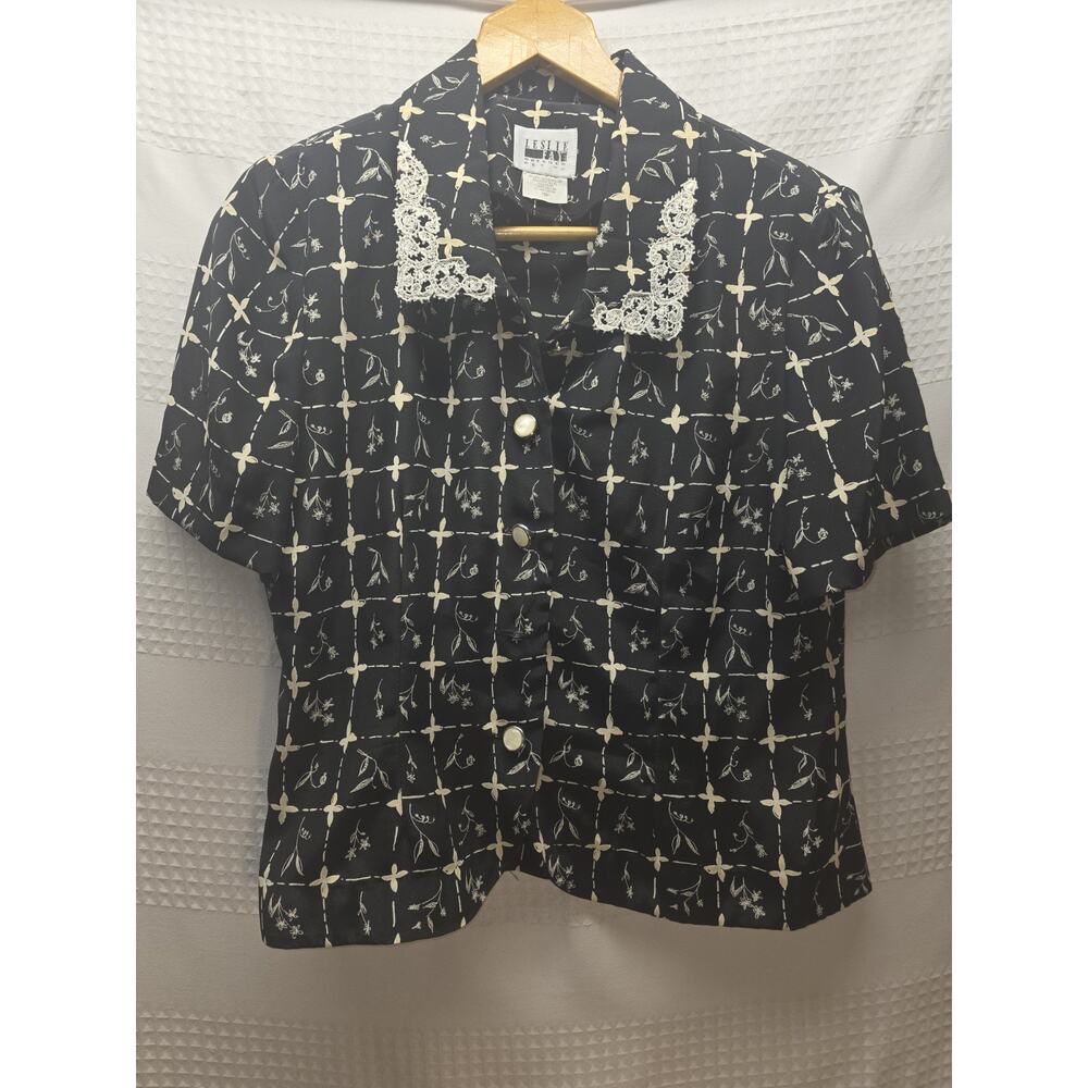 vintage Leslie Fay blk sz 10 petite floral short-sleeve button-down blouse Lace